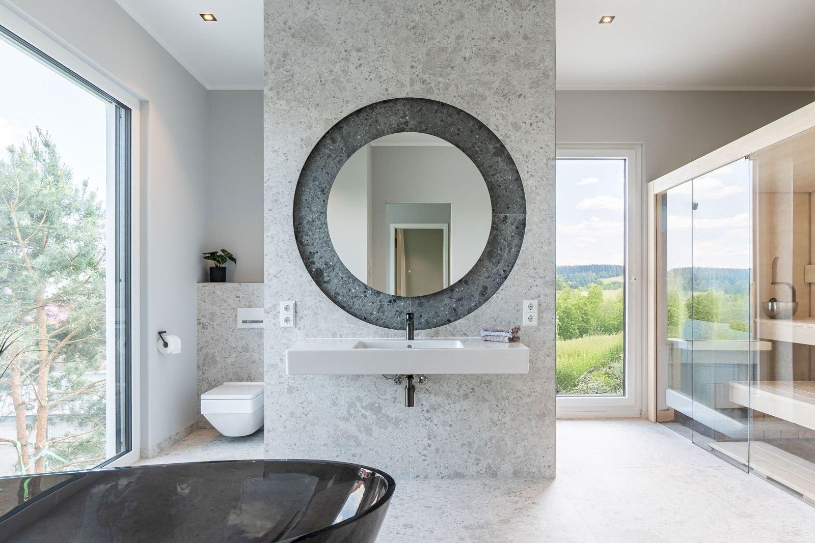 Offenes Masterbad mit Sauna