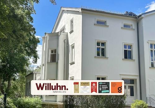 Seitenansicht der Villa