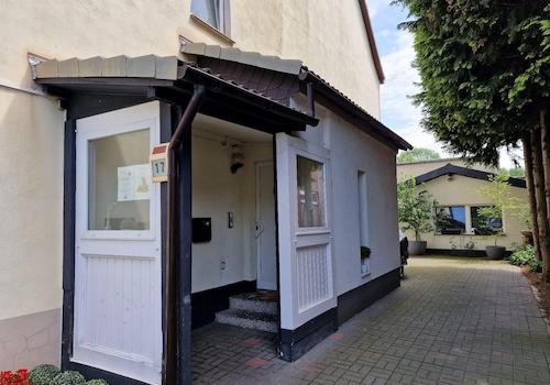 Haupteingang für Mietwohnungen