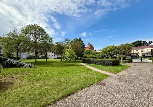 Innenhof im Frühling/Sommer