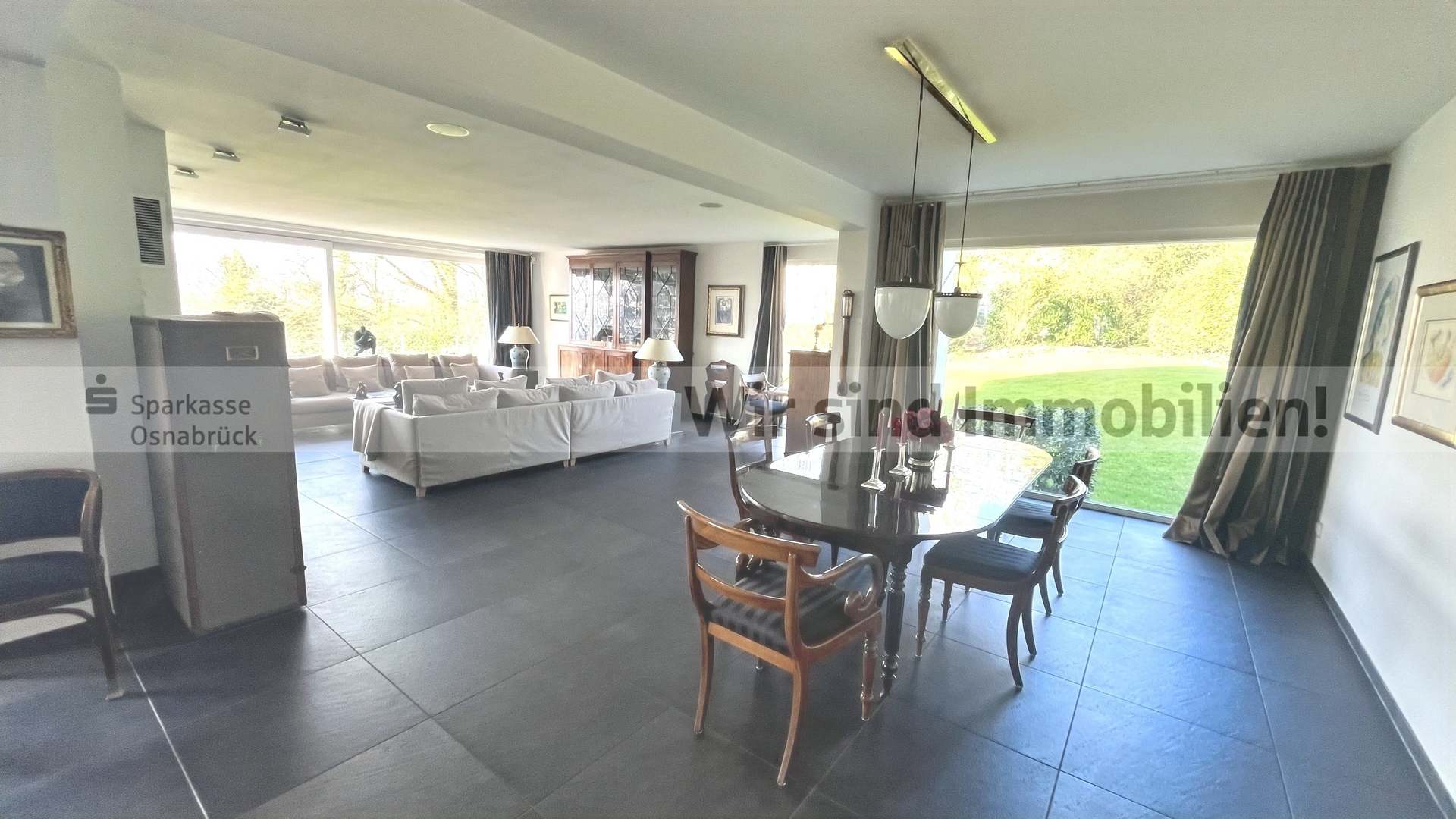 Großes Wohn-/Esszimmer