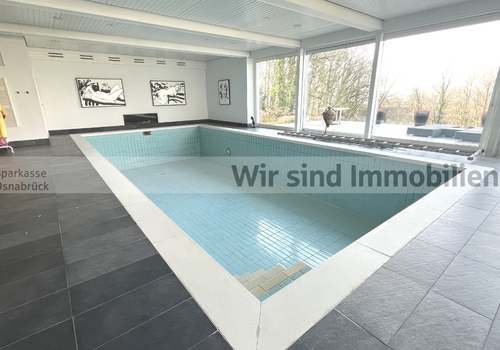 Schwimmbad -Blick in d. Garten