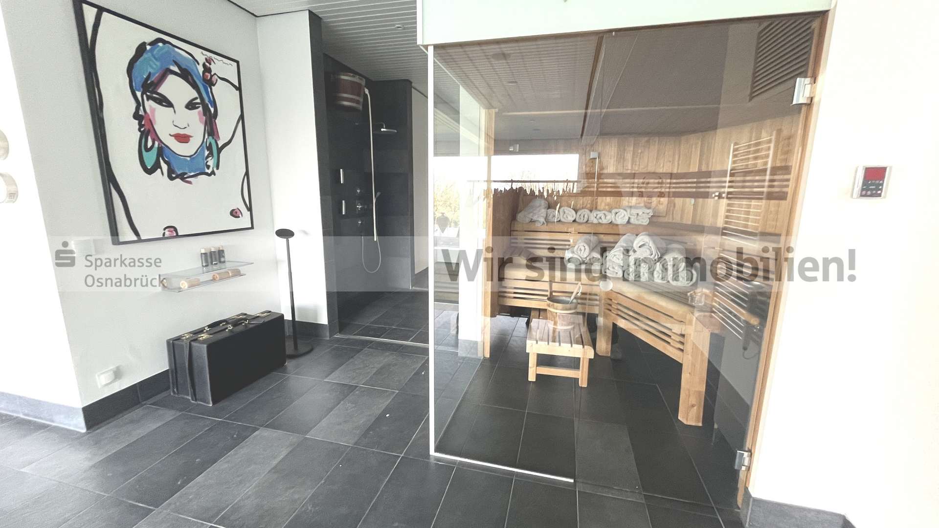 Wellness - Sauna und Dusche