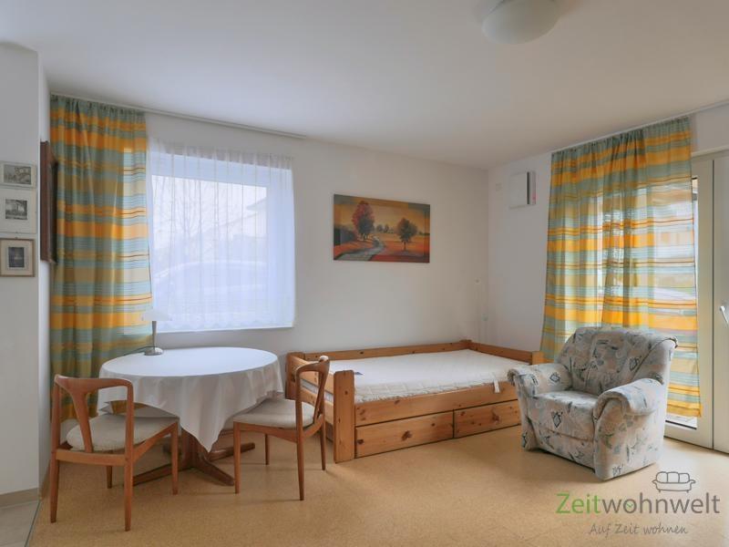 Esstsich, Bett und Sessel