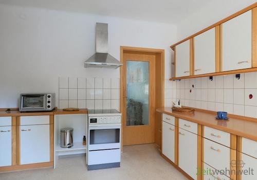 Blick zu Hered und Grill