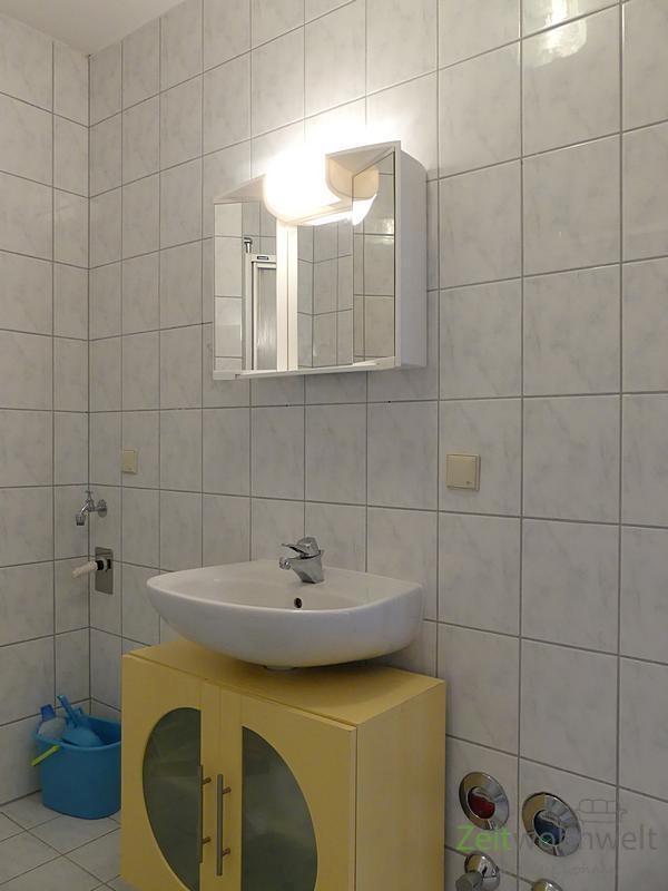 Waschbecken und WM-Stellplatz