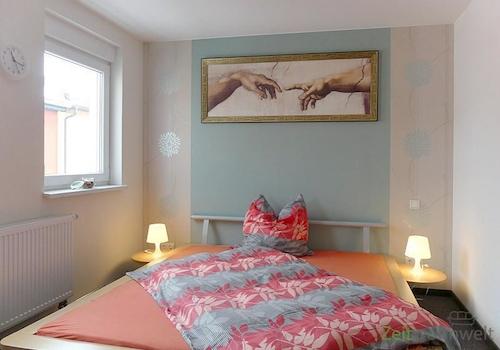 Apartment mit großem Bett