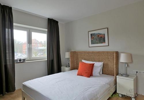 Doppelbett im Schlafzimmer