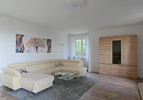 Blick ins Wohnzimmer