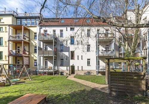 Eigentumswohnung | Gartenseite mit Balkonen