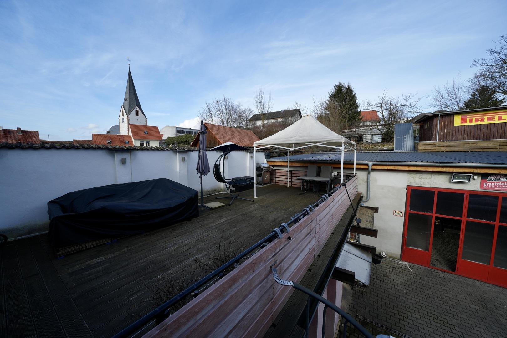 Balkon / Dachterrasse