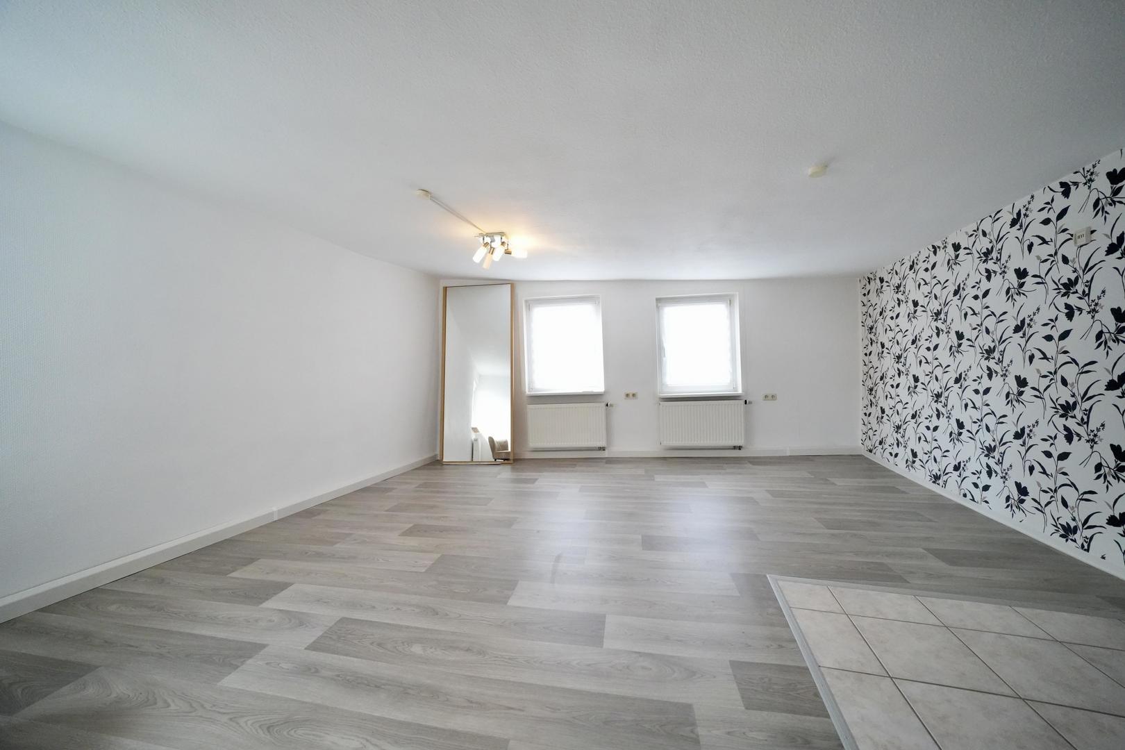 Wohn- Schlafzimmmer OG