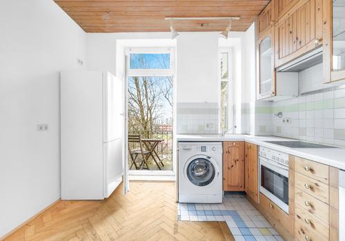 Wohnküche mit Balkon