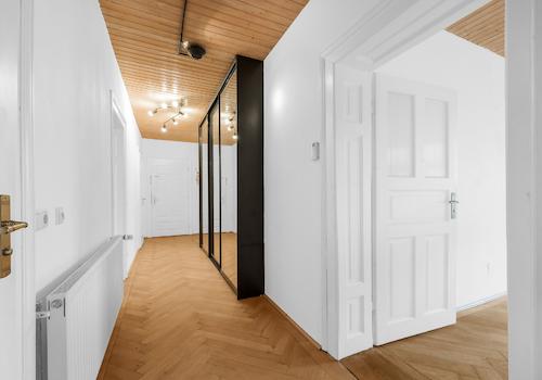 Flur Blick von der Wohnküche