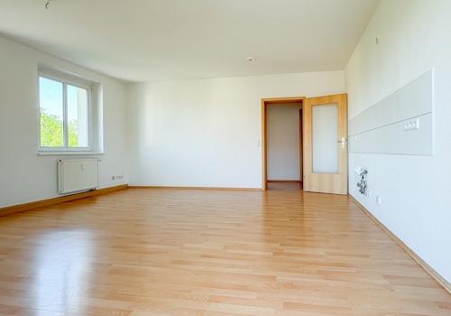 Wohnzimmer_Blick vom Balkon