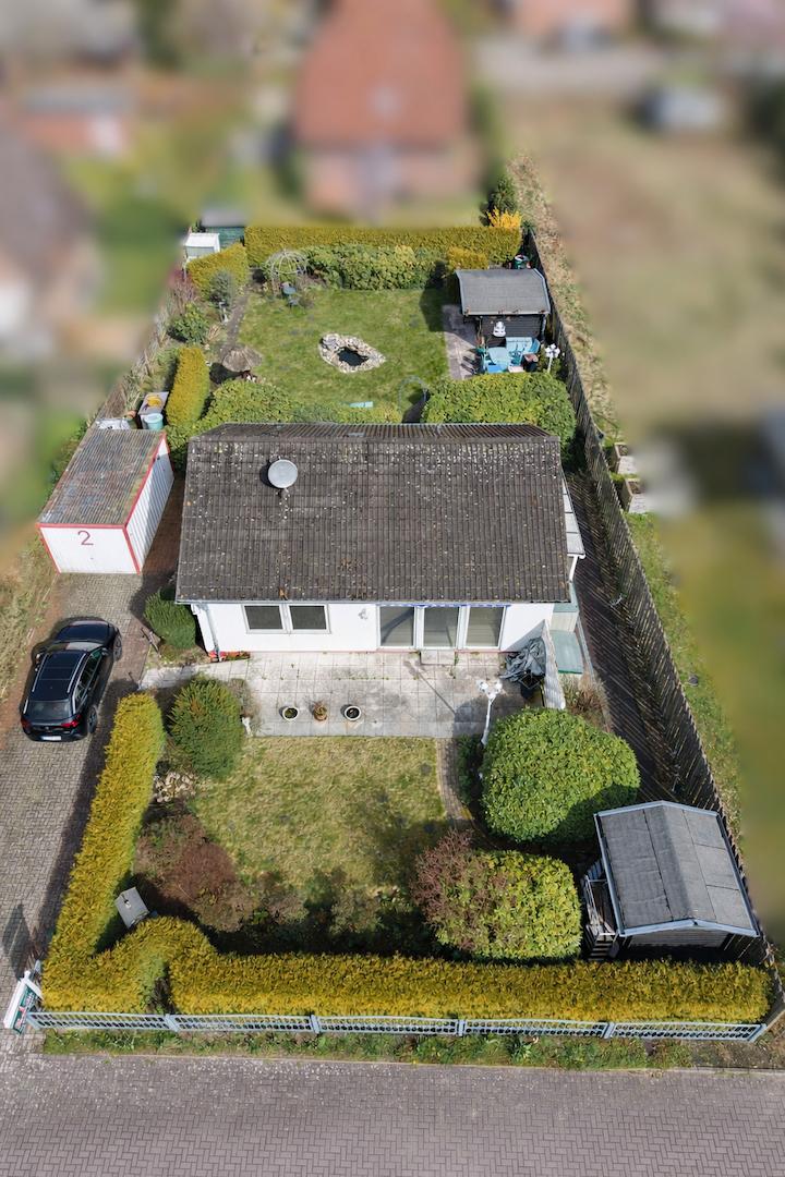 Drohnenaufnahme von vorne