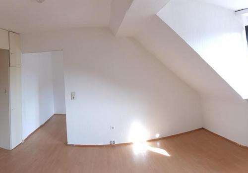 DG mit Einbauschrank