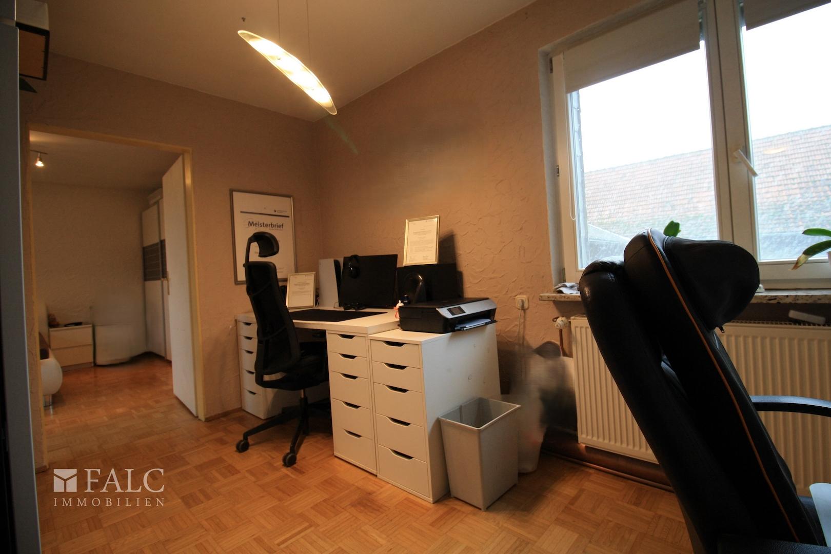 1. OG - Büro