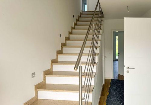 Eleganter Treppenaufgang