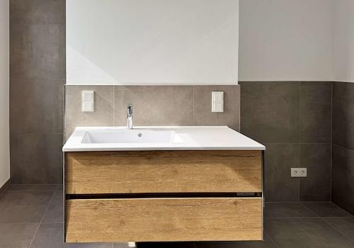 Schönes Waschtischunterschrank