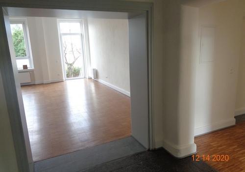 Blick in Küche/Wohnraum rechts