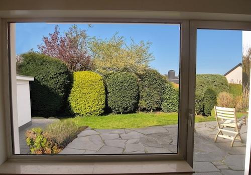 Ausblick in den Garten