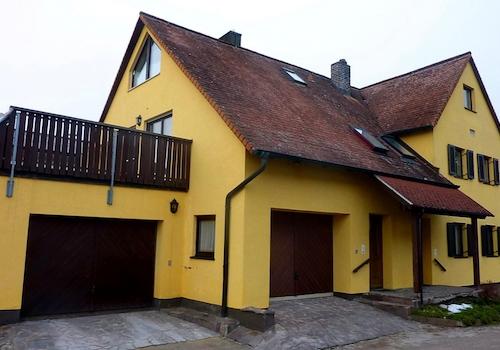 Garagen und Dachterasse