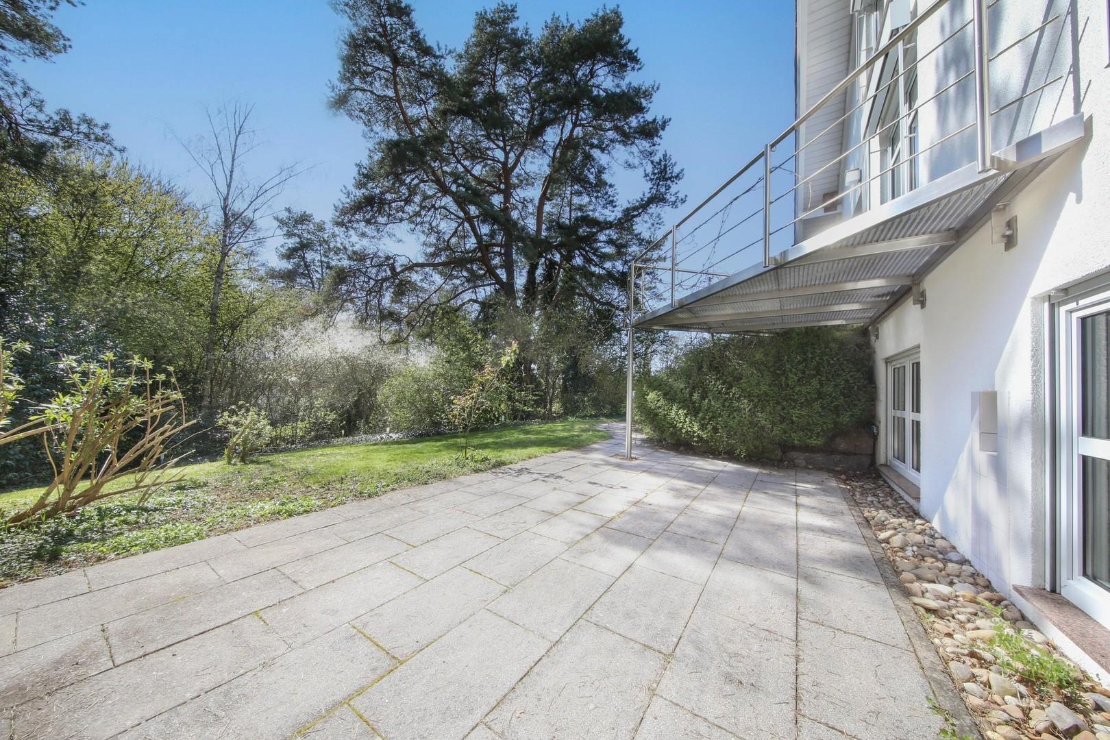 Südterrasse und Südbalkon