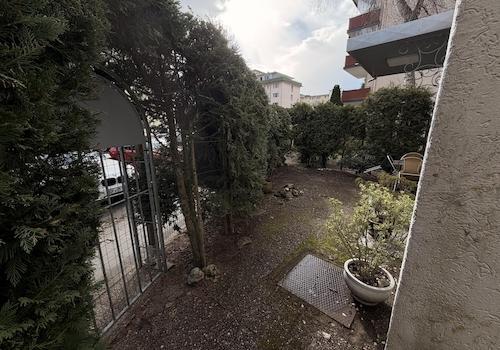 Terrasse vor Wohnbereich