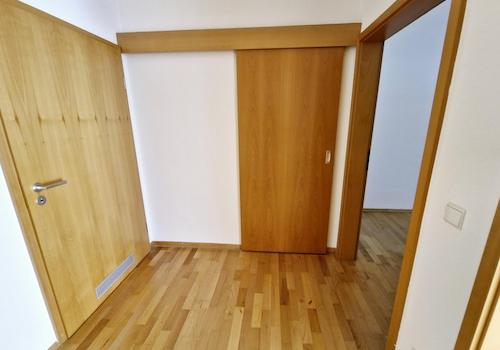 Flur Schiebetür z. Abstellraum