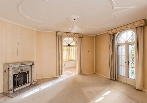 Wohnbereich mit Kamin