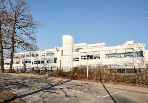 John F. Kennedy International School