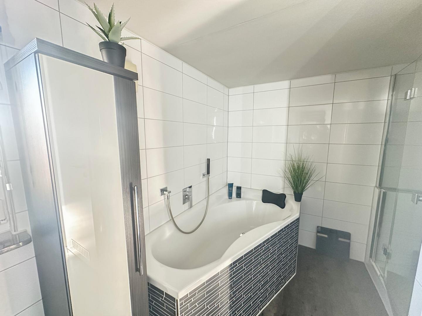 1. OG Badezimmer EG 