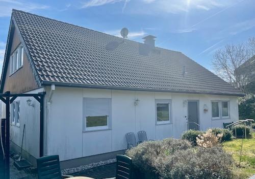 Ansicht mit Hauseingang 