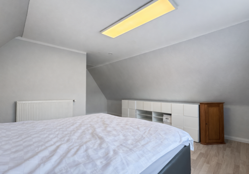 OG Schlafzimmer Blick Eingang