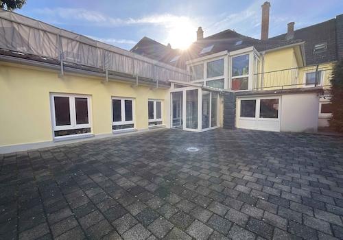 EG_Laden rechts_Hinterhof_www.villingen.immobilien