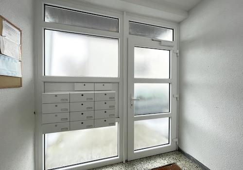 Modernisierte Haustüranlage