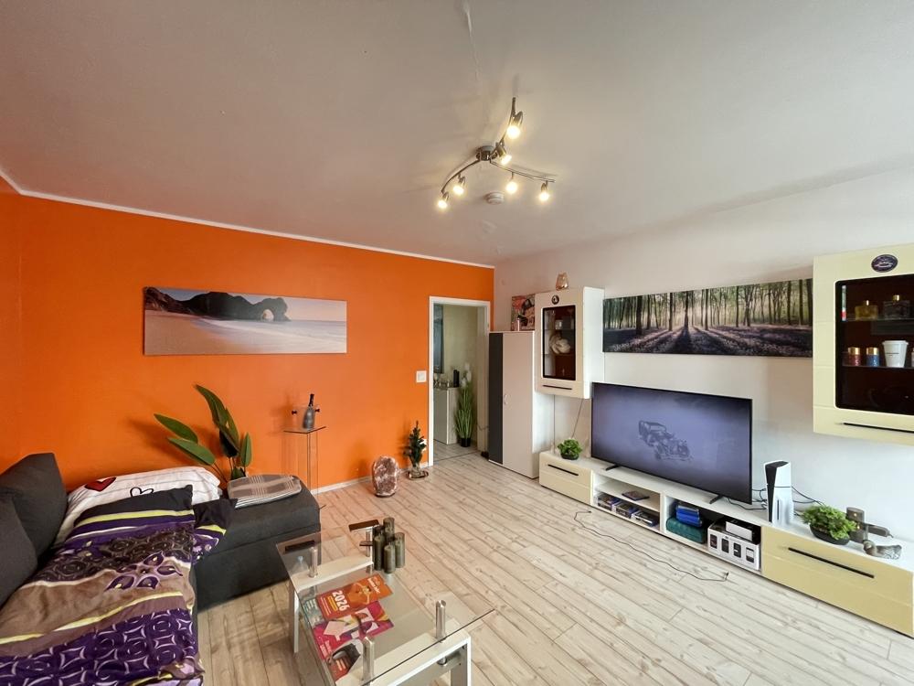 Wohnung im Erdgeschoss - Helles Wohnzimmer