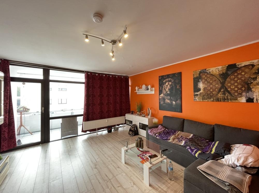 Wohnung im Erdgeschoss - Helles Wohnzimmer