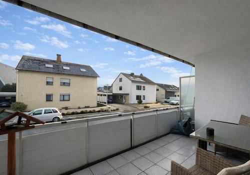 Wohnung im Erdgeschoss - Großer Balkon
