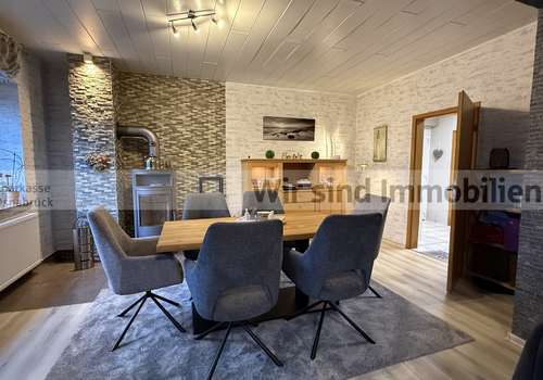 Essbereich mit Kaminofen