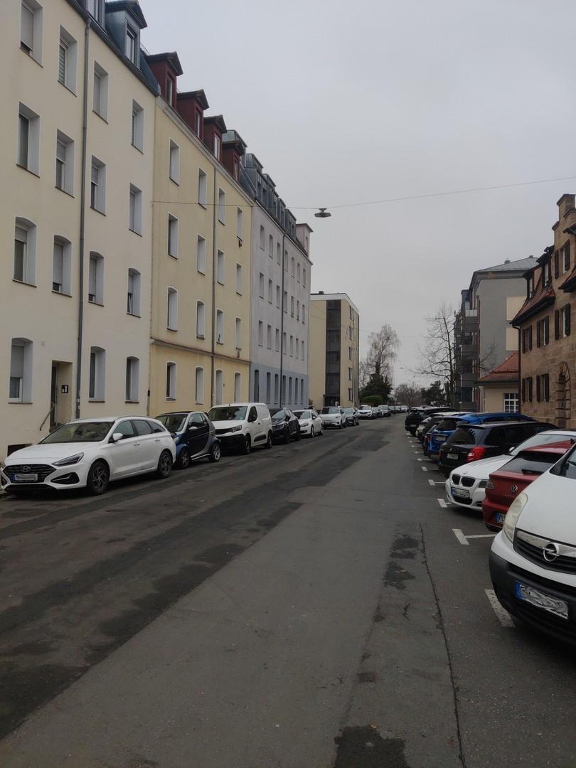 Straße Richtung Stadtpark