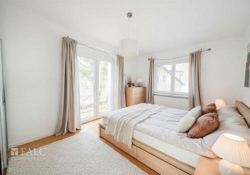 Schlafzimmer Eltern - (KI generiert)