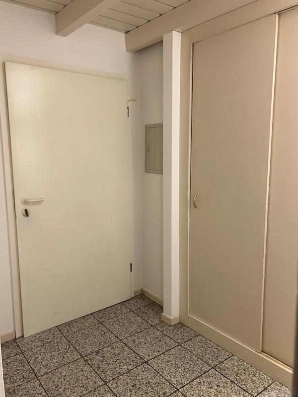 Eingangsdiele mit Einbauschrank, DG
