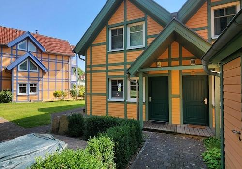 Vorderseite m. Eingang