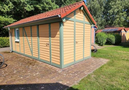 Geräte u. Abstellhaus