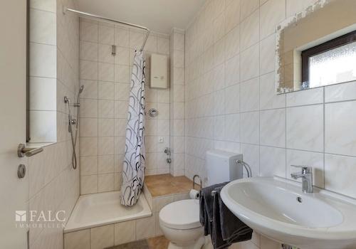 WC mit Dusche/Büro
