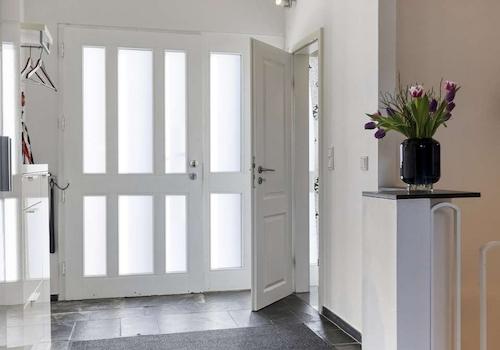 Blick auf Eingangstür