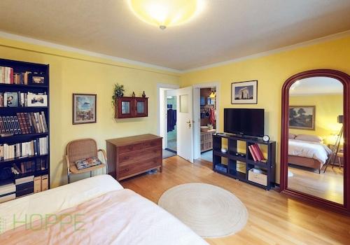 Schlafzimmer Perspektive 2 - (KI generiert)