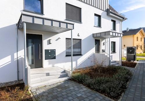 Haus 6 - Eingang rechts